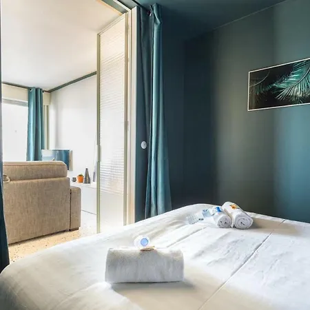Appt Avec Balcon - Alesia - Montparnasse Apartment *
